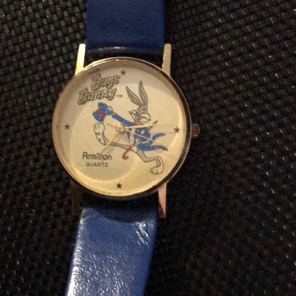 Vintage 2 Mickey Mouse plus 1 BUGS BUNNY watch, all 3. - Picture 5 of 6